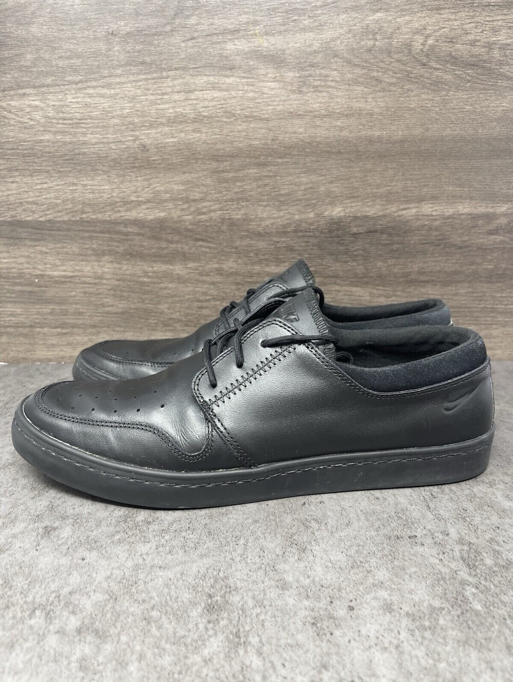Nike Wardour Low Black Leather Size 10 Mens Casual Sneakers 507940-012
